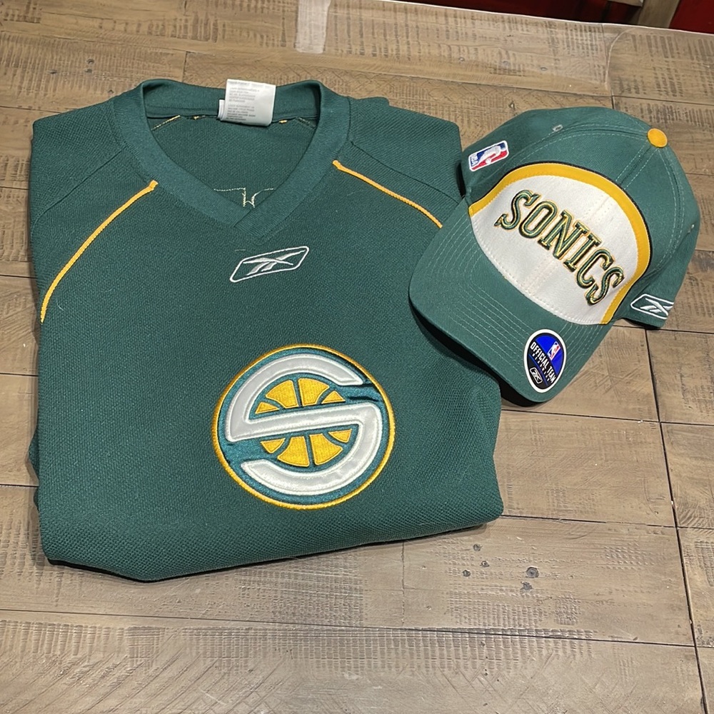 Seattle sonics jersey #25 + baseball cap. Official Team issue in 08.